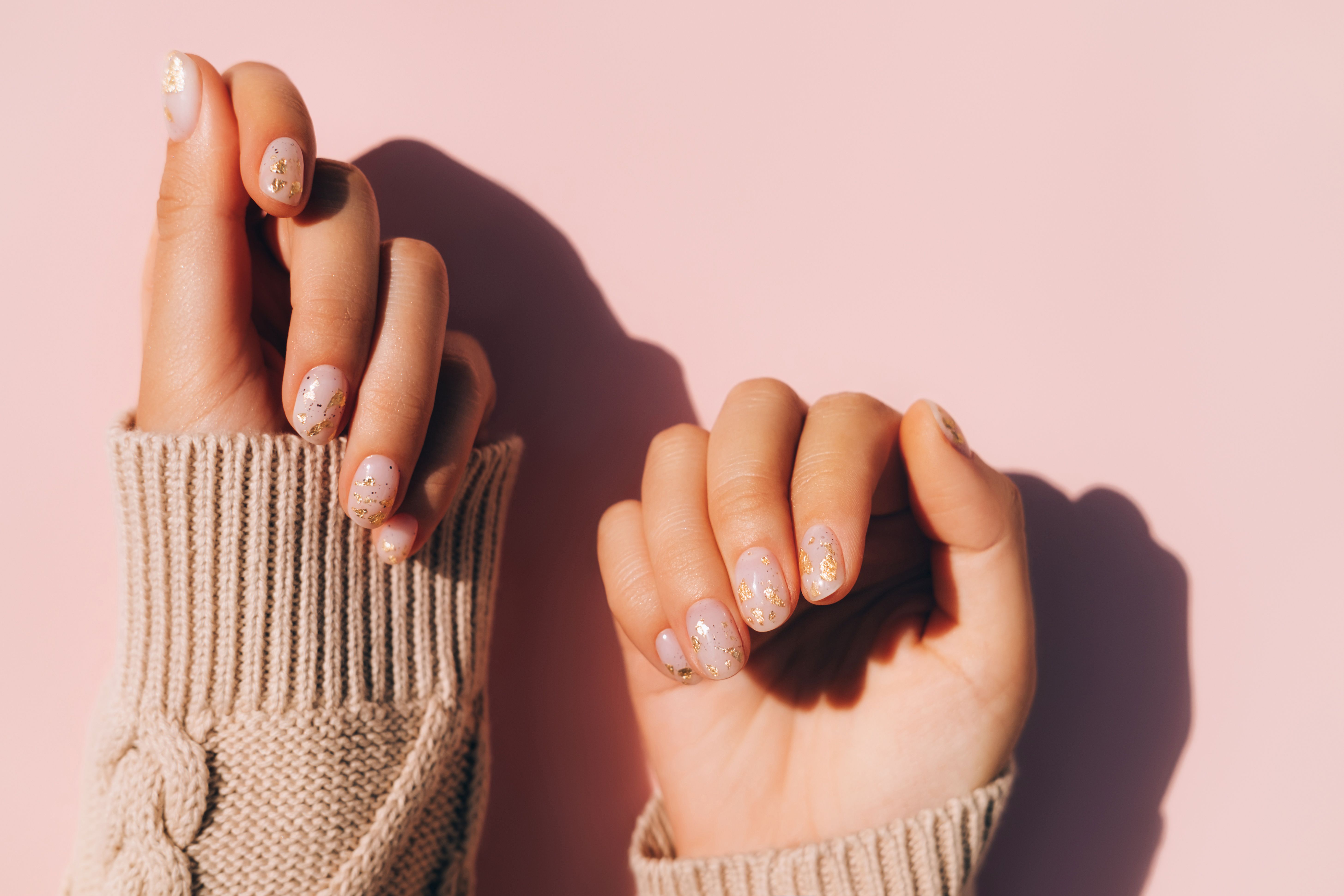 Beautiful nails with Hailey Bieber 'Glazed Doughnut'. Book an appointment  now at @v_studiojkt! ✨ | Instagram